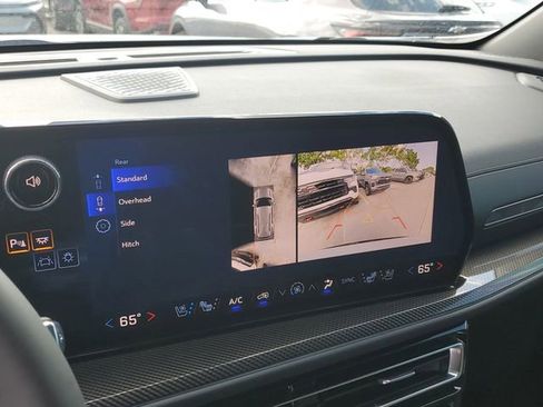 New 2026 Chevrolet Traverse High Country image 13