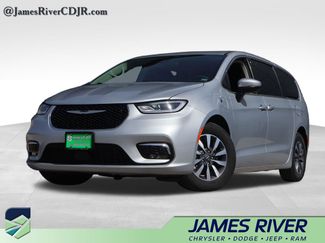 Used 2023 Chrysler Pacifica Touring-L 360° Tour