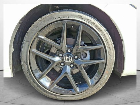 Used 2024 Honda Civic Sport image 7