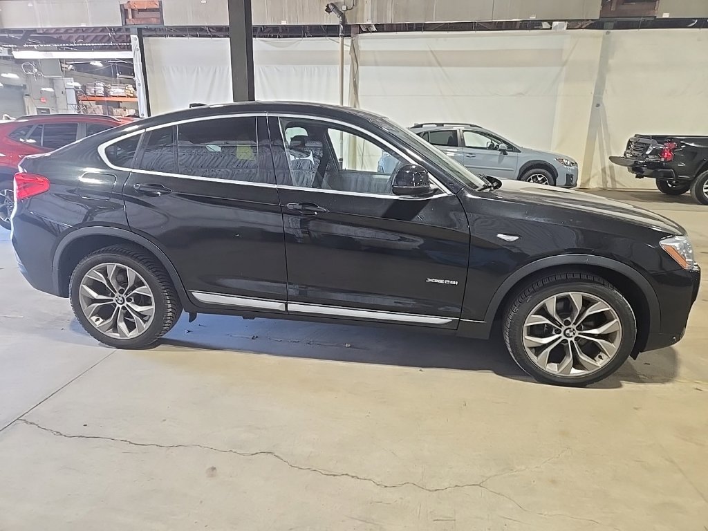 Used 2018 BMW X4 xDrive28i AWD/4WD image 3