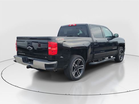 Used 2017 Chevrolet Silverado 1500 LT w/ LPO, Black Pack image 4