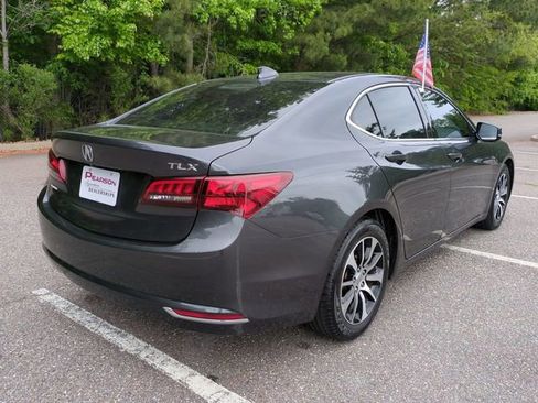 Used 2016 Acura TLX FWD image 4