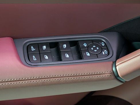 New 2026 Porsche Cayenne S image 22