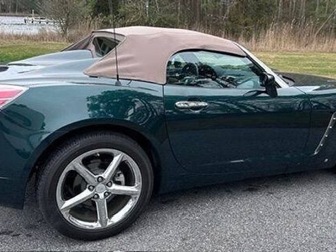 Used 2008 Saturn Sky Red Line RWD image 2