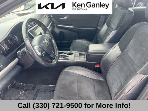 Used 2015 Toyota Camry XSE w/ Advanced Technology Package image 41