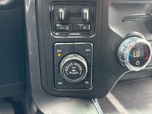 Used 2024 Ford F150 Lariat w/ Equipment Group 502A High AWD/4WD image 18