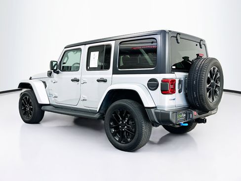 Used 2023 Jeep Wrangler Unlimited Sahara w/ Cold Weather Group AWD/4WD image 5