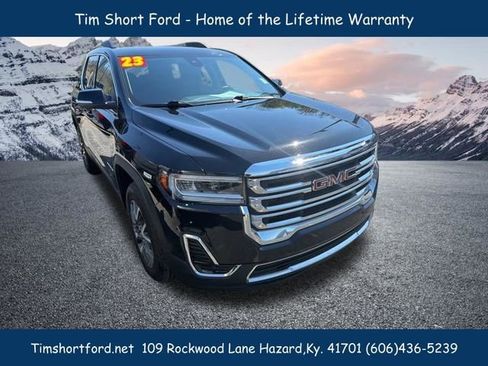 Used 2023 GMC Acadia SLE w/ Driver Convenience Package image 4