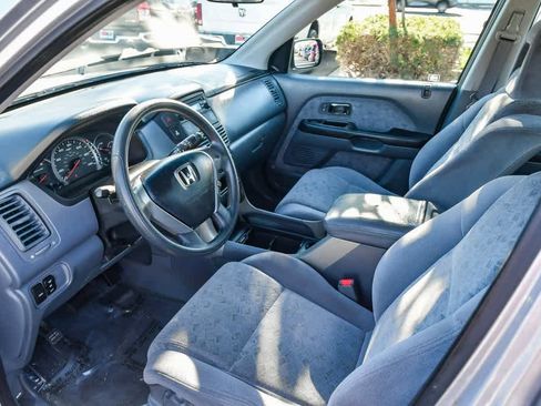 Used 2005 Honda Pilot LX image 16