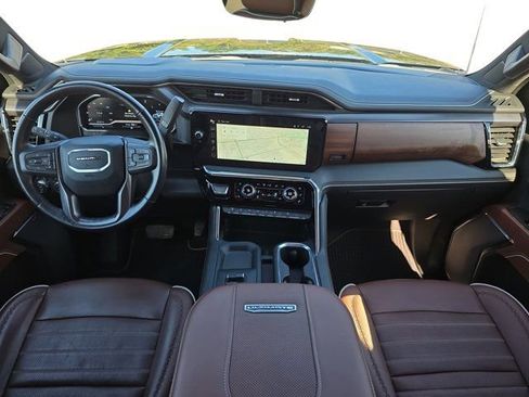 Used 2024 GMC Sierra 2500 Denali Ultimate w/ Max Trailering Package image 9