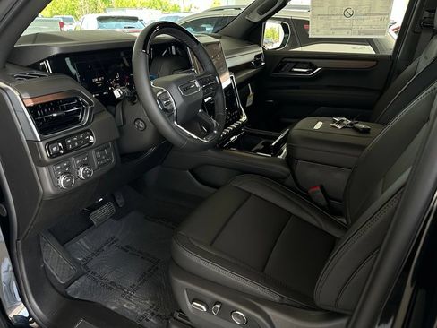 New 2026 GMC Yukon Denali w/ Advanced Technology Package AWD/4WD image 10