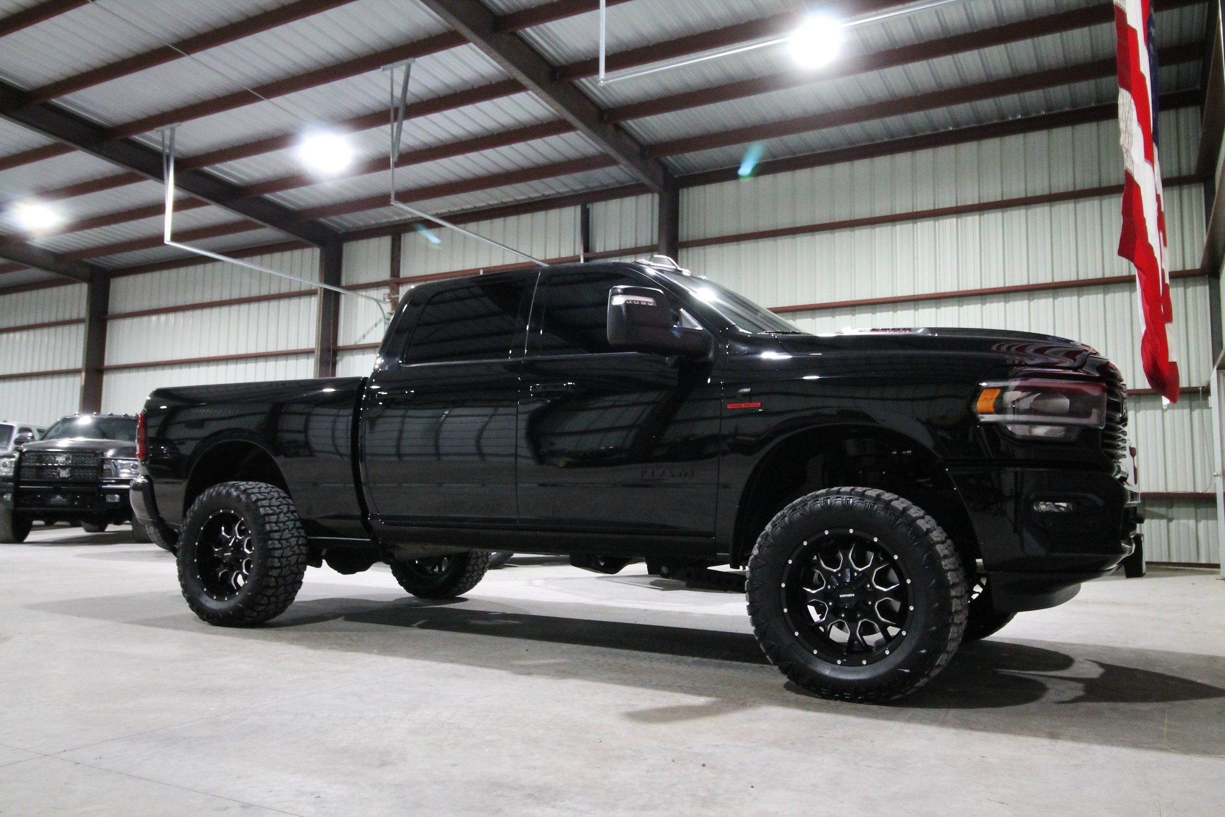 Used 2024 RAM 3500 Laramie w/ Night Edition AWD/4WD image 15