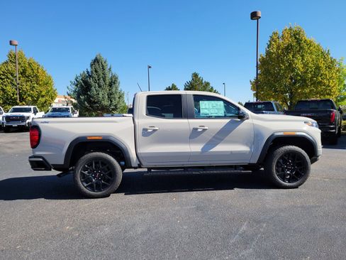 New 2026 GMC Canyon Elevation w/ Convenience Package image 2