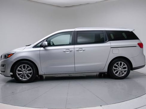 Used 2020 Kia Sedona EX FWD image 2