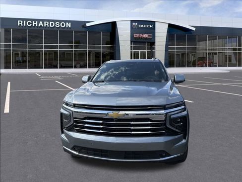 Used 2025 Chevrolet Tahoe LT w/ Comfort Package AWD/4WD image 6