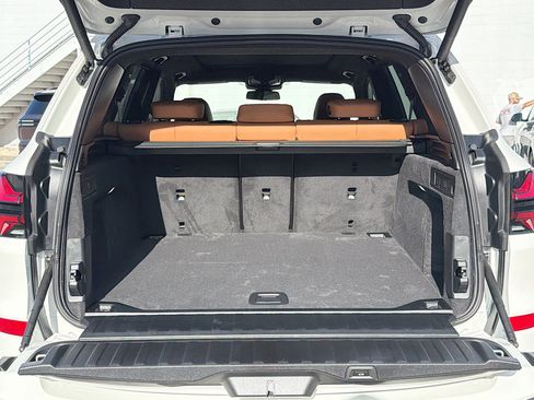 New 2026 BMW X5 sDrive40i w/ M Sport Package RWD image 11