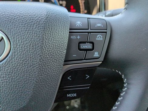 Used 2026 Toyota Camry SE FWD image 23