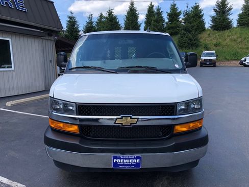 Used 2024 Chevrolet Express 2500 w/ Driver Convenience Package RWD image 9