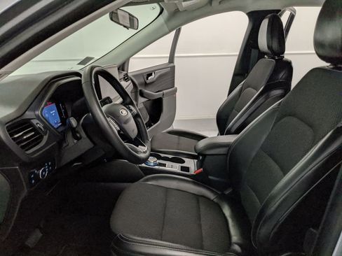 Certified 2023 Ford Escape SE image 16