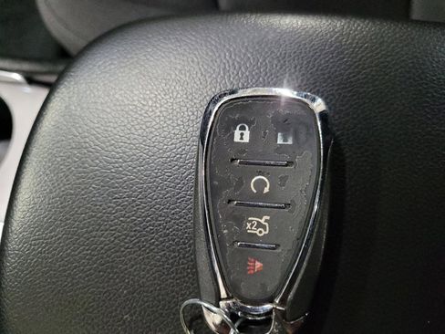 Used 2022 Chevrolet Malibu RS image 32