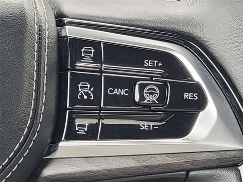 Certified 2023 Jeep Grand Cherokee L Overland w/ Advanced Protech Group III image 35