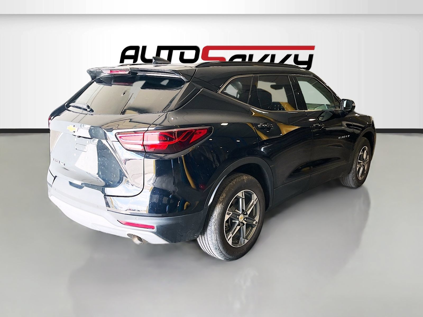 Used 2024 Chevrolet Blazer LT AWD/4WD image 7