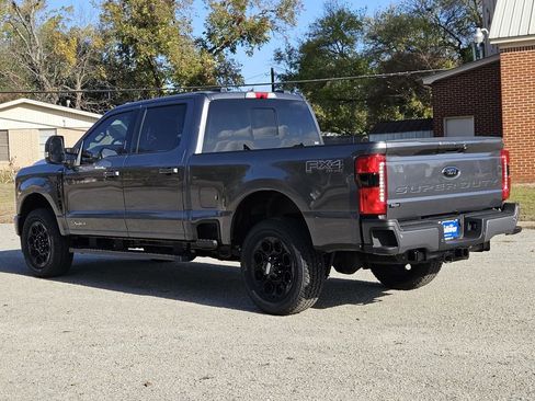 New 2026 Ford F250 Lariat w/ Black Appearance Package image 7