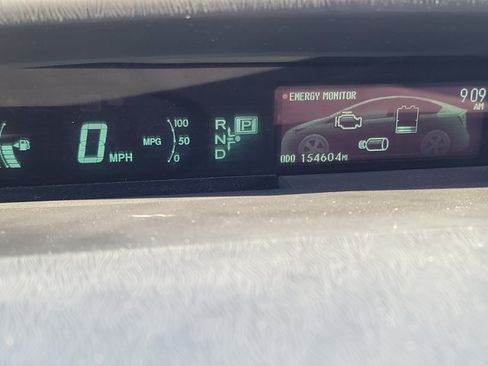 Used 2015 Toyota Prius Persona Series FWD image 16