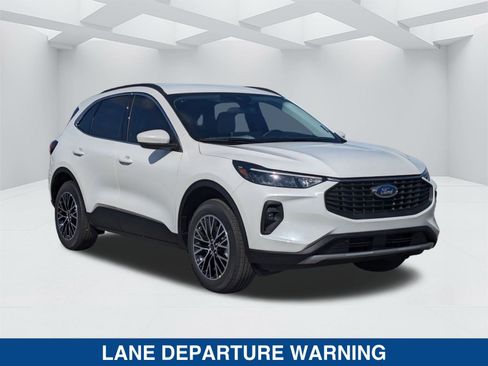 New 2025 Ford Escape SE image 2