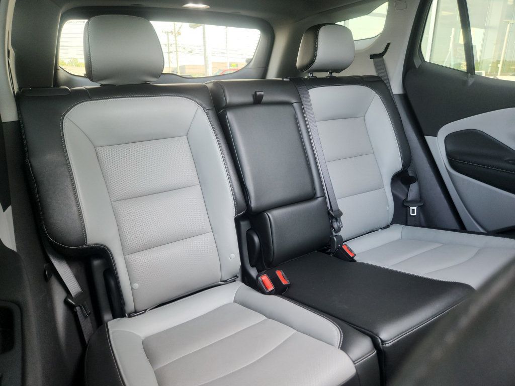 Used 2024 GMC Terrain SLT w/ Tech Package AWD/4WD image 48