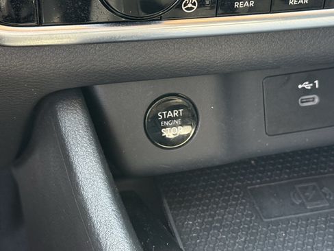 Used 2024 Nissan Rogue SL w/ SL Premium Package FWD image 23