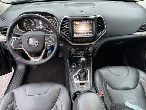 Certified 2018 Jeep Cherokee Limited image 16