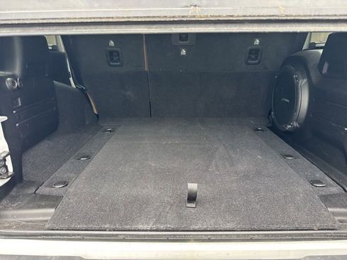 Used 2020 Jeep Wrangler Unlimited Sahara image 6