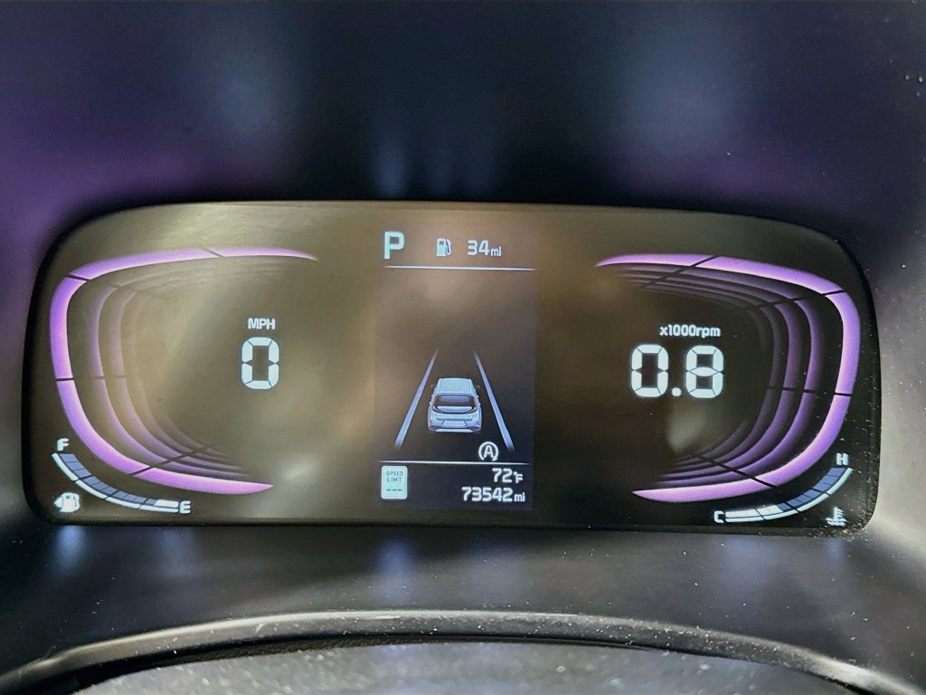 Used 2023 Kia Soul LX w/ LX Technology Package FWD image 30