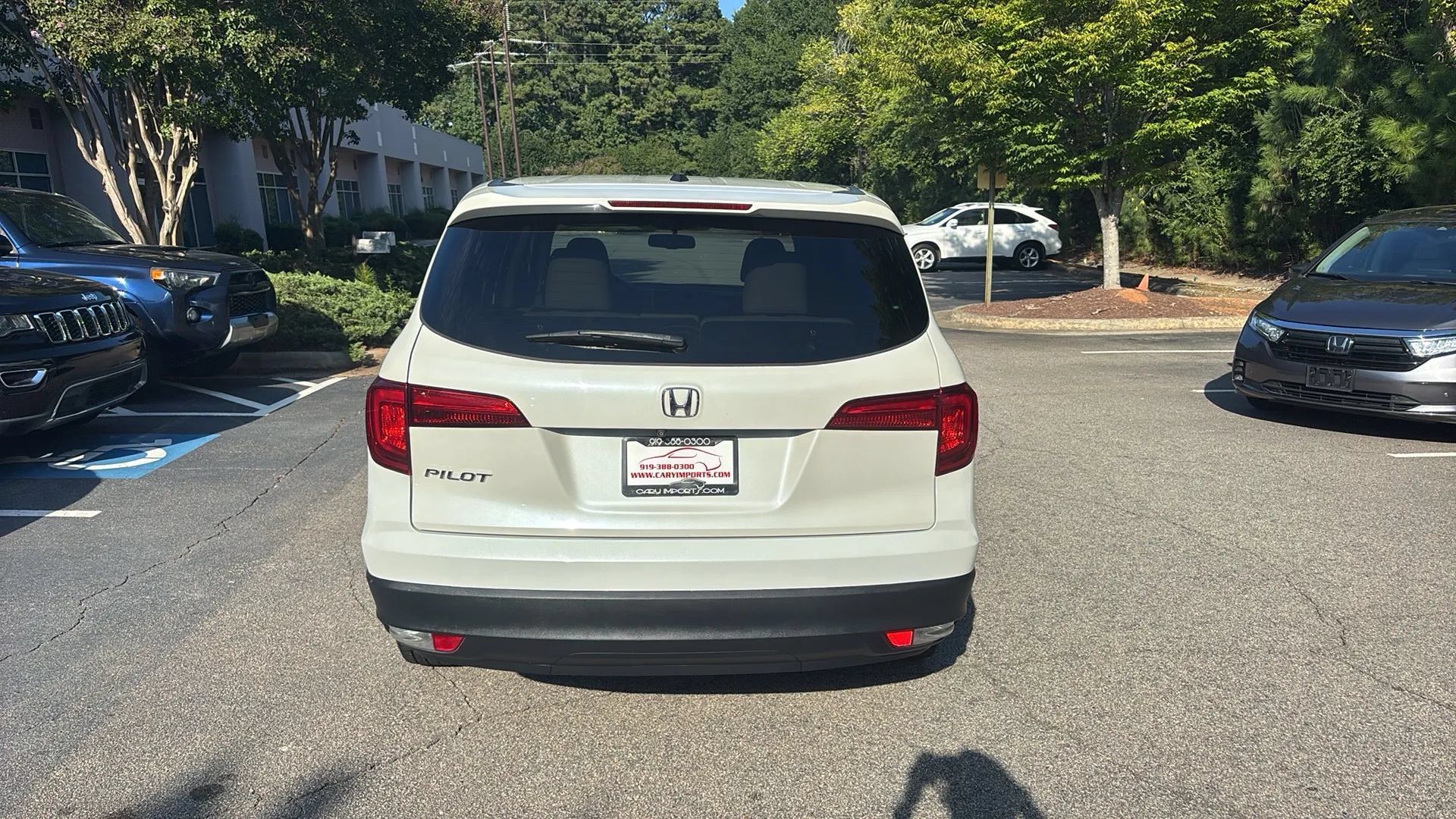 Used 2017 Honda Pilot EX-L image 6