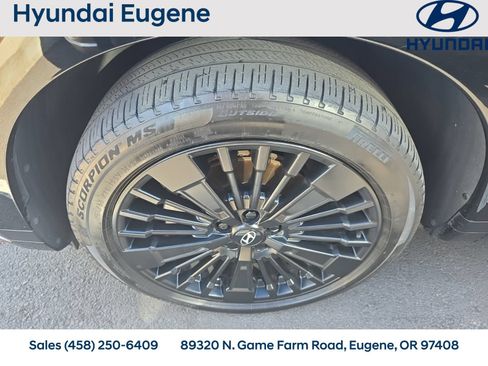 Used 2024 Hyundai Santa Fe Calligraphy AWD/4WD image 4