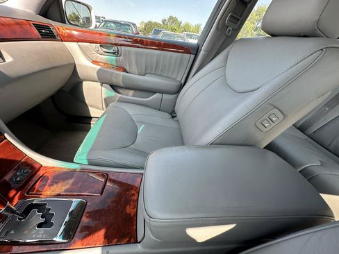 Used 2006 Lexus LS 430 RWD image 56