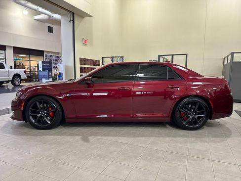 Used 2023 Chrysler 300 C image 18