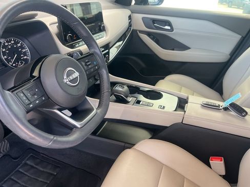 Used 2023 Nissan Rogue SL w/ SL Premium Package FWD image 10