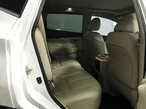 Used 2015 Nissan Murano Platinum w/ Platinum Technology Package FWD image 13
