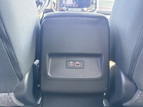 Used 2026 Nissan Frontier PRO-4X AWD/4WD image 27