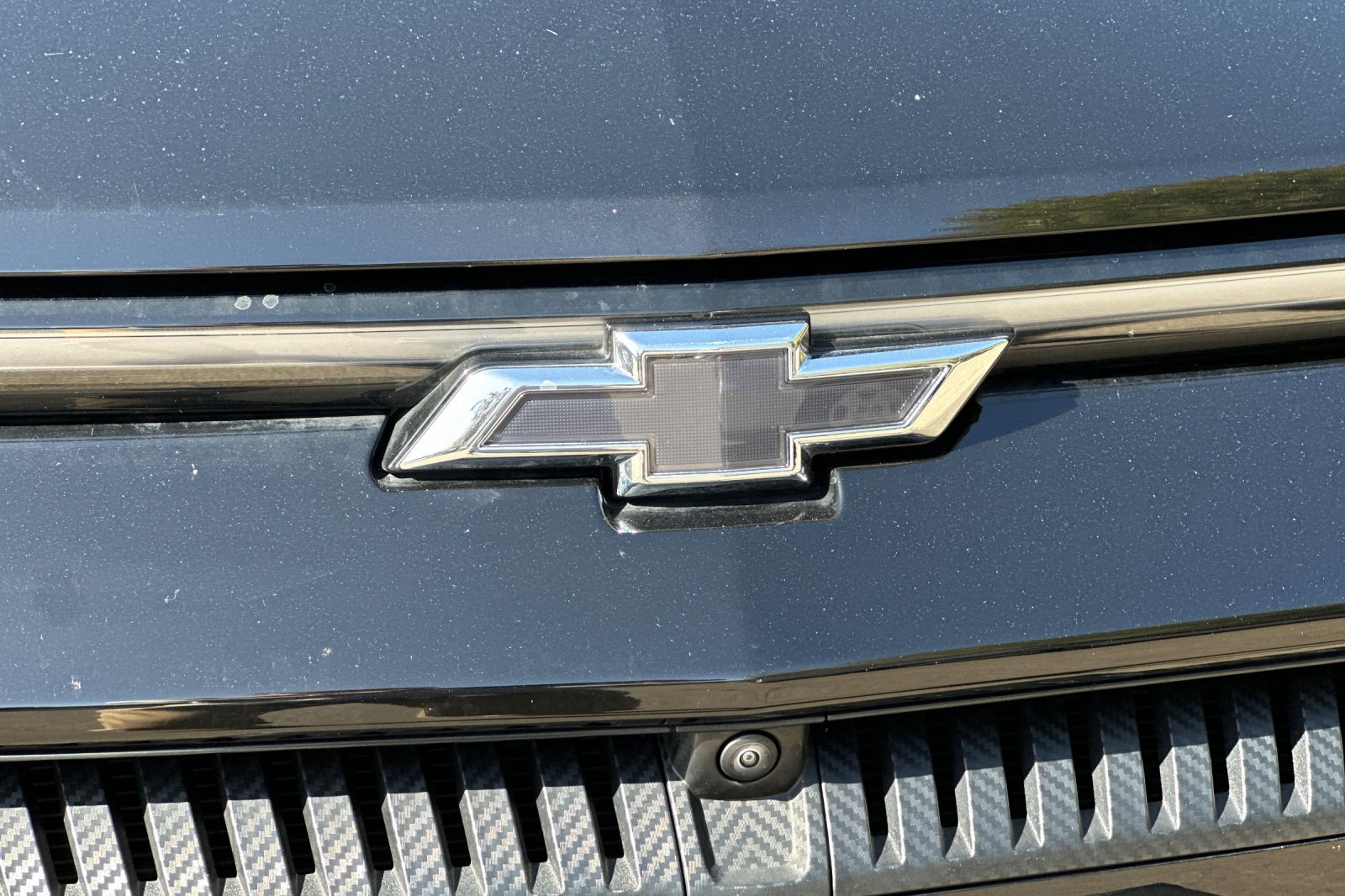 Used 2024 Chevrolet Equinox EV RS FWD image 46