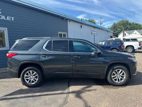 Used 2019 Chevrolet Traverse LT AWD/4WD image 3