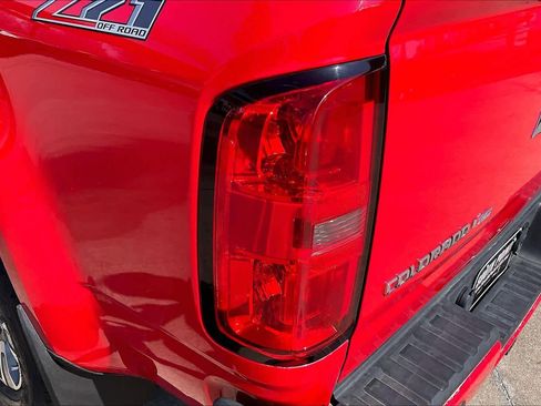 Used 2017 Chevrolet Colorado Z71 image 28