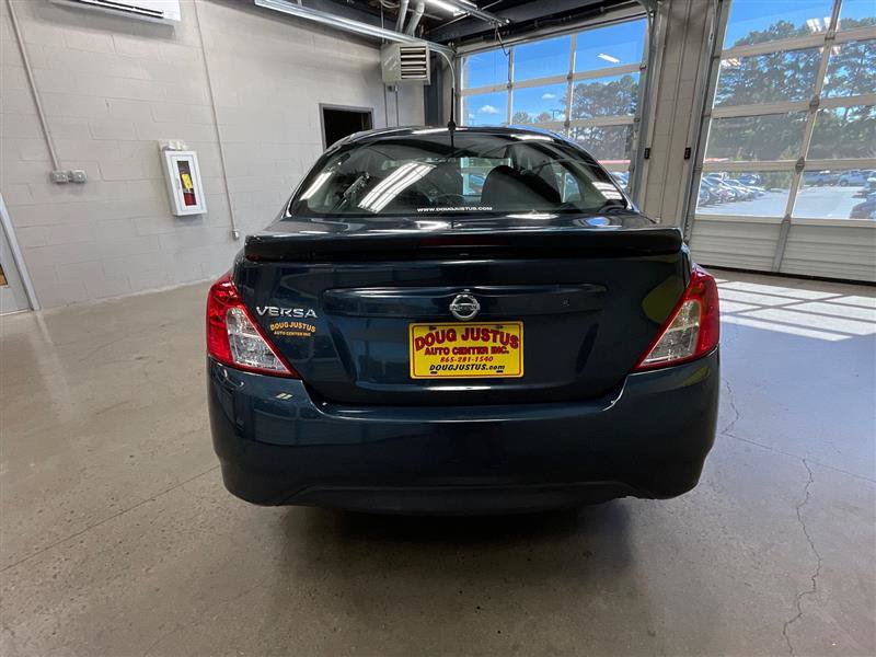 Used 2017 Nissan Versa S Plus FWD image 4