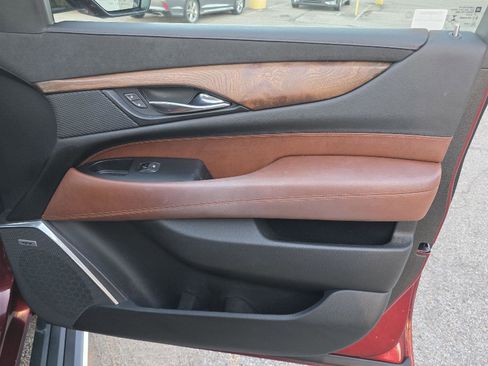 Used 2019 Cadillac Escalade Premium Luxury image 36