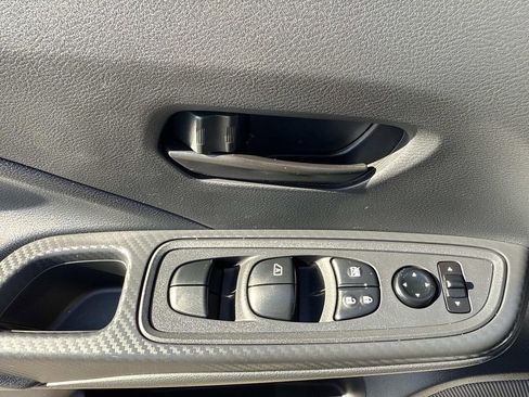 Certified 2025 Nissan Versa S w/ Trunk Package image 18