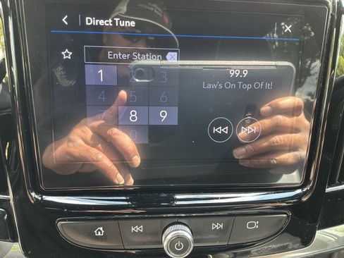 Used 2023 Chevrolet Traverse Premier w/ LPO, Floor Liner Package FWD image 23
