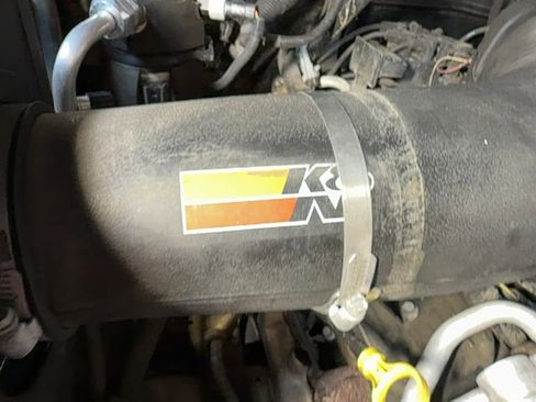 Used 1995 GMC Yukon SLE image 97