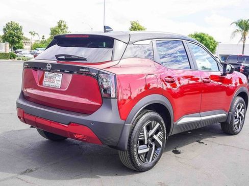 New 2026 Nissan Kicks SV image 7